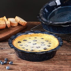 vicrays Keramik-Kuchenform zum Backen – 23 cm große, runde, geriffelte und tiefe Kuchenplatte für Torte, Pizza, Apfelkuchen, Quiche, Fleischkuchen, Kuchen – Reaktivglasur (Sternenblau)