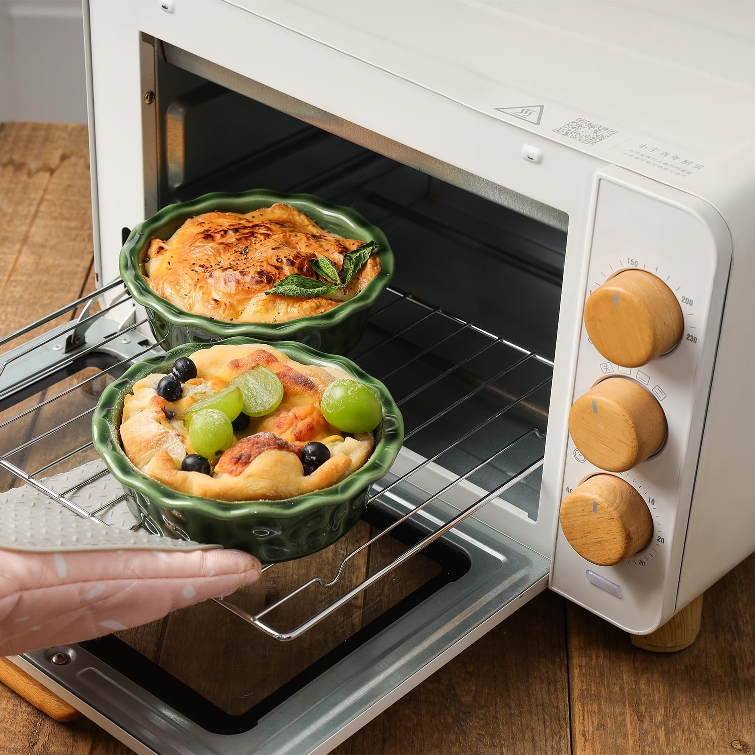 Vicrays Ceramic Pie Pan for Baking - 5.5 inch Small Pie Plates Deep Dish Round Pot Casserole Mini Serving Bowl, Microwave Oven Safe for Dessert Apple Pie Cake Tart Pizza, Set of 6 - Green