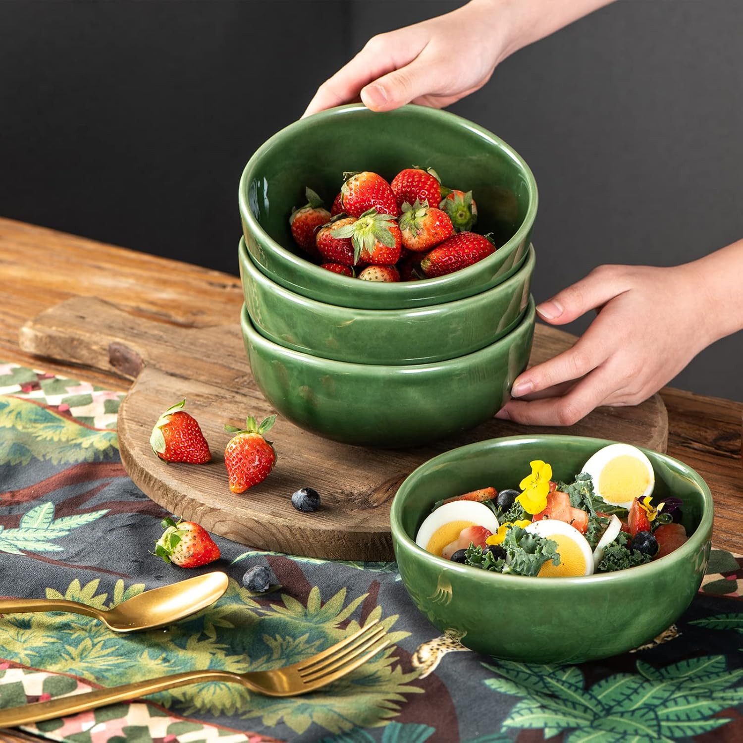 vicrays Ceramic Cereal Bowls Set - Porcelain 26 Ounce Soup Salad Bowls - Rice Dessert Cream Bowls Set - Chip Resistant Dishwasher Microwave Safe - Set of 6 (Green)