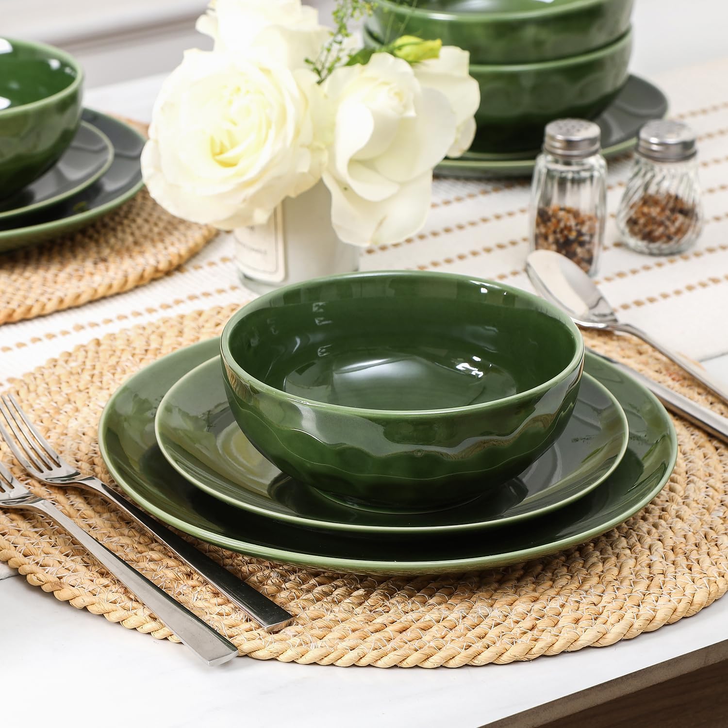 vicrays Ceramic Salad Bowls Set for Kitchen, Serving - 26 Ounce Soup Bowls, Pasta Bowls, Chip Resistant, Dishwasher Microwave Safe, Large, Fluted, stoneware, Set of 6 (Green)