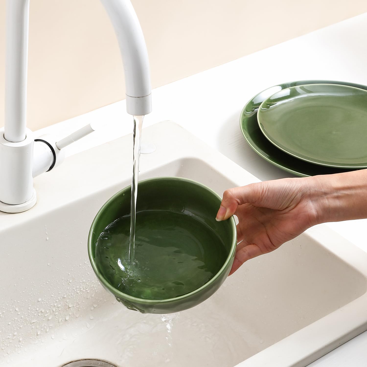 vicrays Ceramic Salad Bowls Set for Kitchen, Serving - 26 Ounce Soup Bowls, Pasta Bowls, Chip Resistant, Dishwasher Microwave Safe, Large, Fluted, stoneware, Set of 6 (Green)