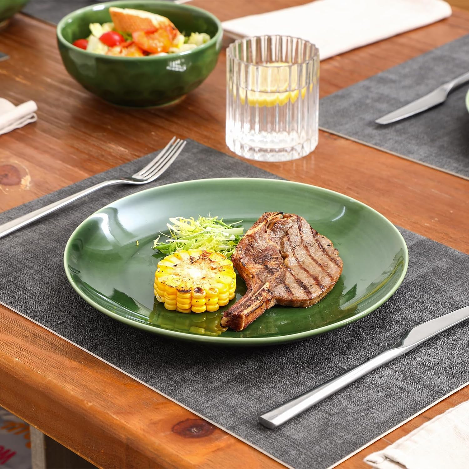 vicrays Ceramic Round Plates Set of 6 - Porcelain 10 inch Dinner Plates for Salad Dessert Appetizer Bread - Microwave Oven and Dishwasher Safe - Green
