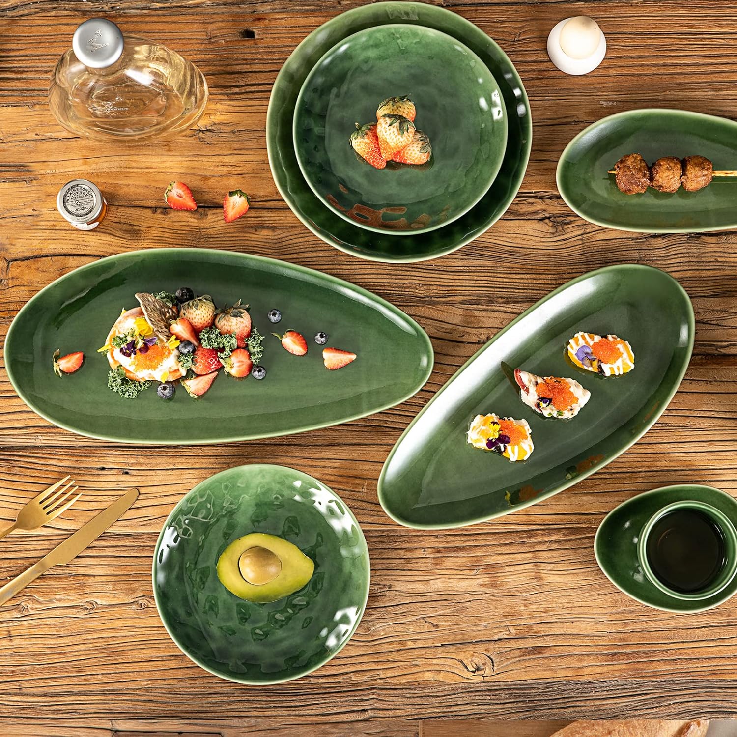 vicrays Large Oval Serving Platters, 16"/14"/10" Porcelain Serving Platters for Party, BBQ,Stackable Serving Trays Serving Plates for Appetizers, Sushi, Restaurant, Set of 3 (Green)
