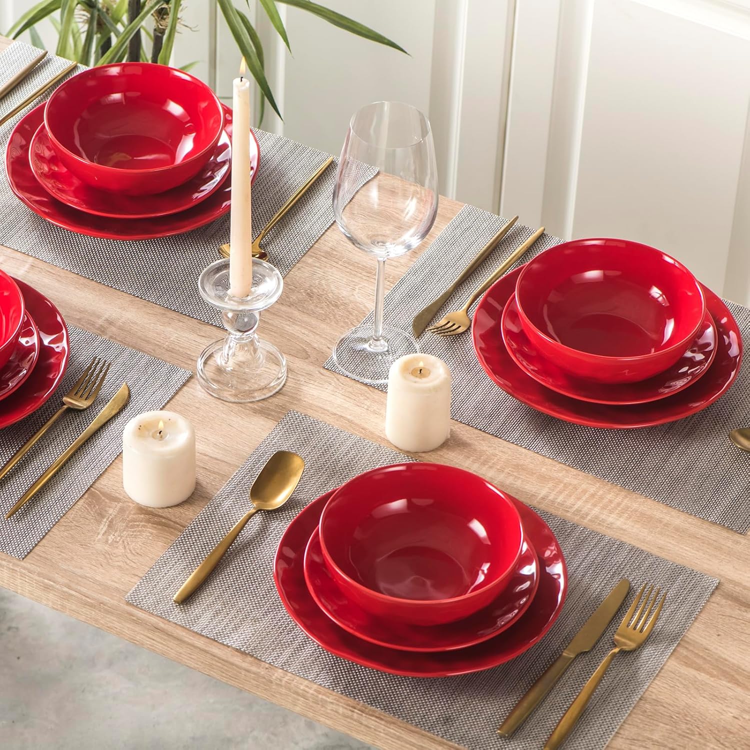 vicrays Ceramic Salad Bowls Set for Kitchen, Serving - 32 Ounce Soup Bowls, Pasta Bowls, Chip Resistant, Dishwasher Microwave Safe, Large, Fluted, stoneware, Set of 6 Red