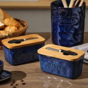 Butter Dish with Lid Knife Ceramic， Airtight Black Porcelain