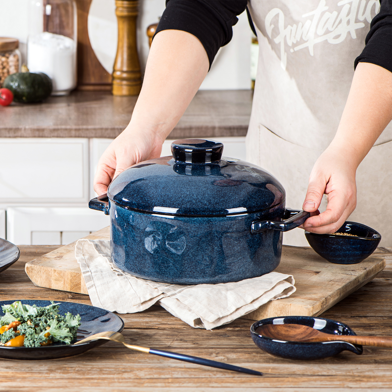 CROFTON 4 Cast Iron Mini Dutch Oven with Lid and Handles 8oz LOT OF 4